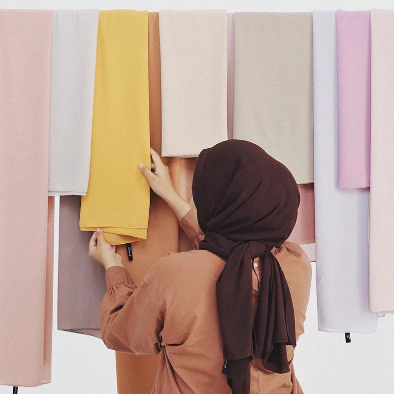 Neue Mode Frauen Einfarbig Chiffon Kopftuch Fertig Zum Tragen Instant Hijab Schal Muslimischer Schal Islamische Hijabs Arabische Kopftücher