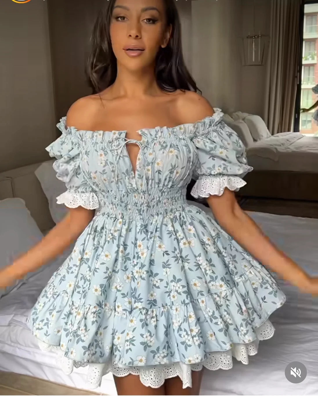 Gypsylady Geblümtes gestuftes Rüschen-Minikleid Spitze Puffärmel Sommerurlaub Sexy Schnürkleid Damen Kleider Party Damen Vestidos Neu