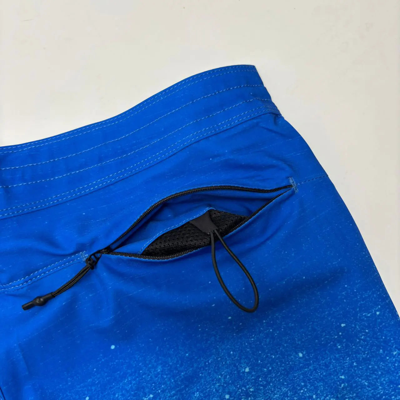 Classic Solid Herren Zweilinien-Shorts Surf Schwimmen Sport Wasserdicht Strand Boardshorts Hoher Stretch Schnelltrocknend Herren Badehose