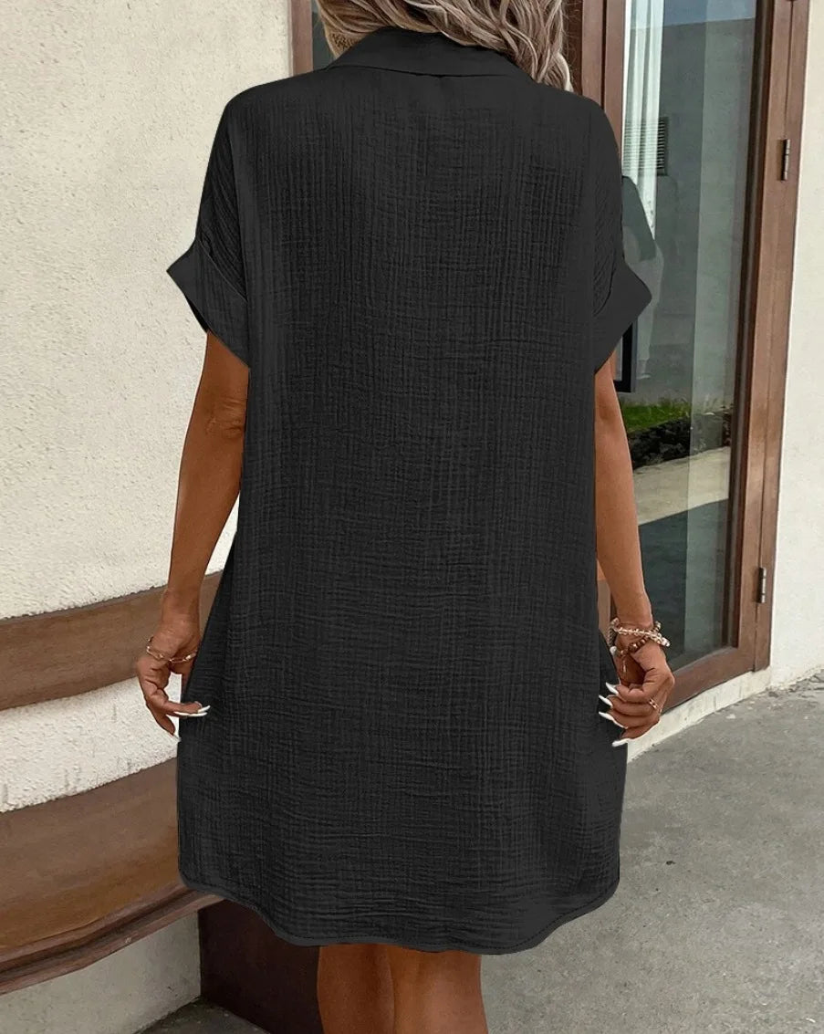 Sommerliches, einfarbiges, schlichtes Kurzarm-Hemdkleid für Damen mit Umlegekragen, einreihig, lässig-elegant, locker geschnitten