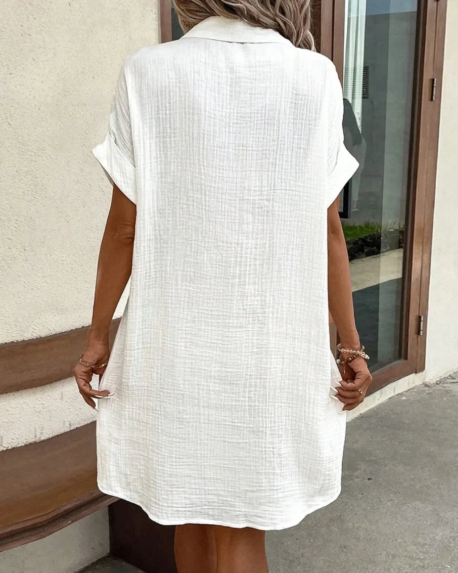 Sommerliches, einfarbiges, schlichtes Kurzarm-Hemdkleid für Damen mit Umlegekragen, einreihig, lässig-elegant, locker geschnitten