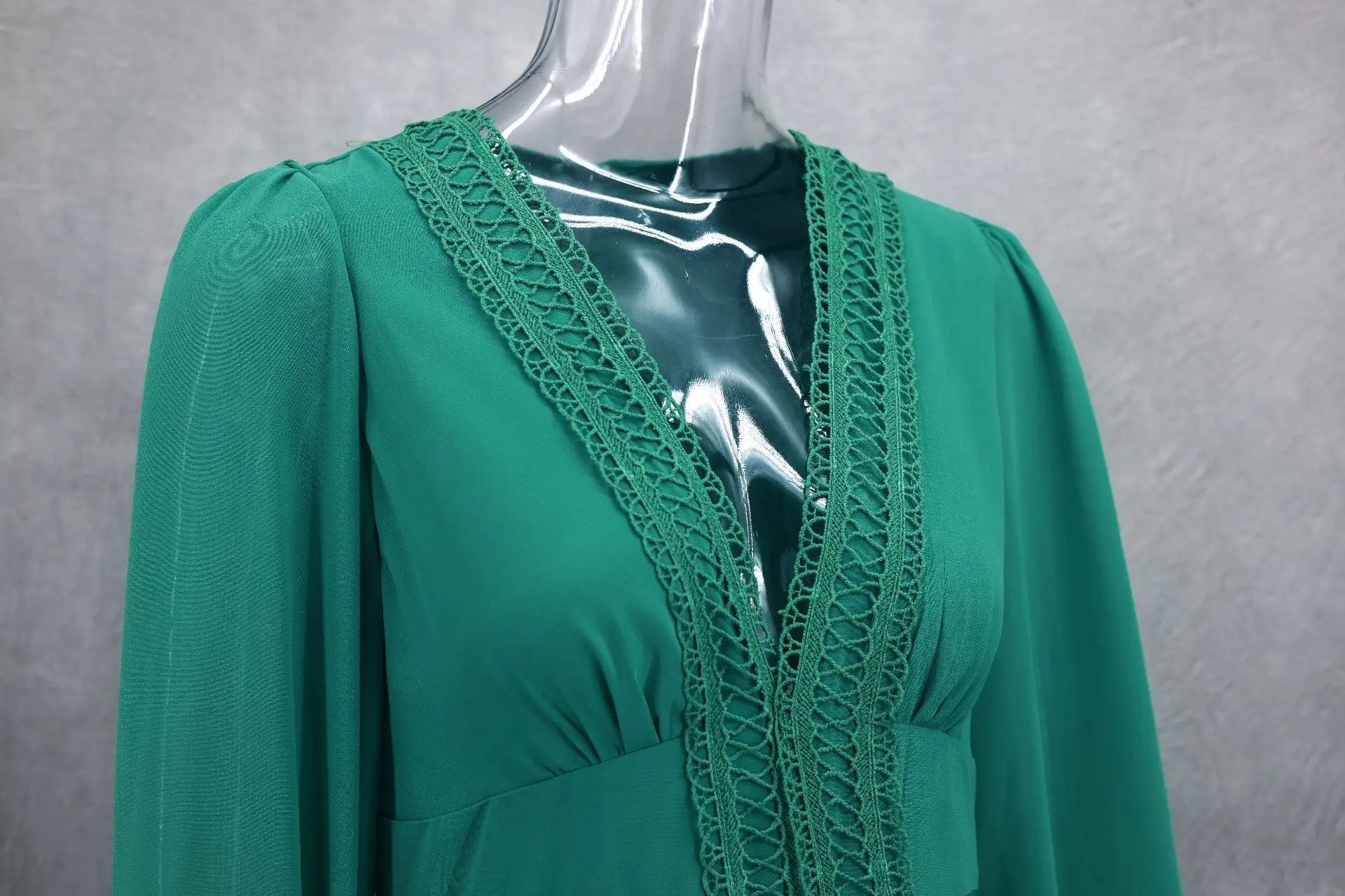 CM.YAYA Damen V-Ausschnitt Langarm Rüschen Spitze Langes Maxi-Kleid 2025 Frühling Strand Urlaub Party Sexy Street Vestidos Sexy Kleider