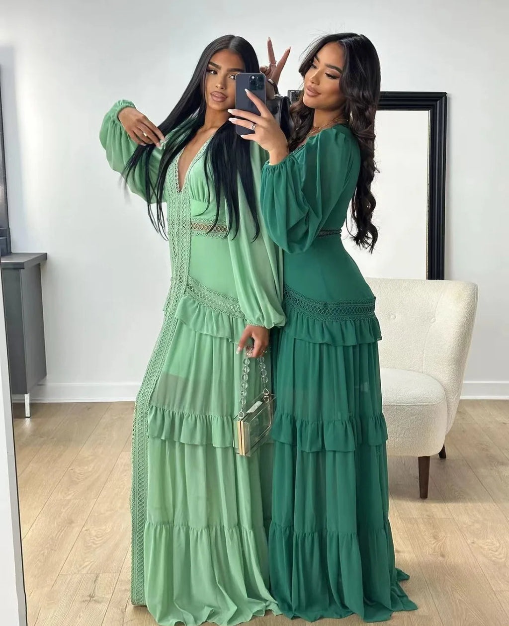 CM.YAYA Damen V-Ausschnitt Langarm Rüschen Spitze Langes Maxi-Kleid 2025 Frühling Strand Urlaub Party Sexy Street Vestidos Sexy Kleider
