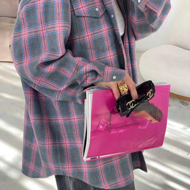Retro style versatile lapel loose fitting shirt 2025 autumn plaid long sleeved pocket women's shirt